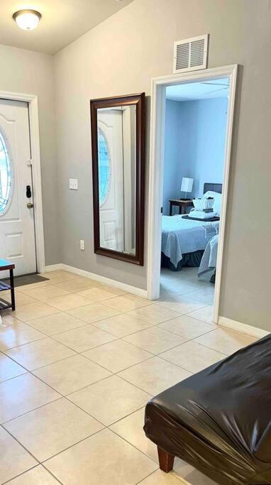 Debbie'S 3-Bedroom Apartment In A Duplex Cabo Coral Exterior foto