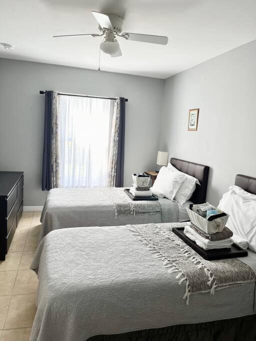 Debbie'S 3-Bedroom Apartment In A Duplex Cabo Coral Exterior foto
